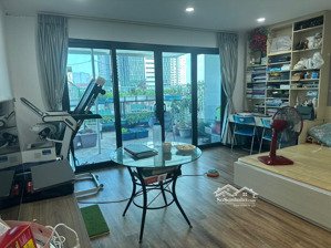 chia lô cán bộ bưu điện phố quan hoa ô tô đỗ cửa