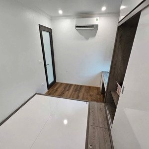 bán nhà phố hoa lâm - việt hưng:dt 42m2 5tầng - gara đường ôtô tránh,kinh doanh . giá chào 11tỷ tý.