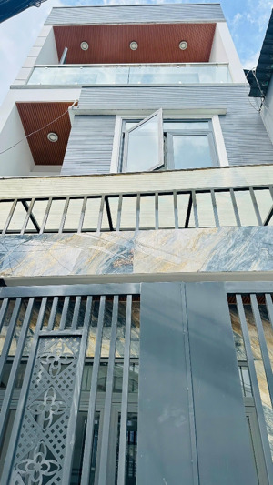 nhà sạch đẹp sơn mới 3 tầng - cách 100m ra đường lớn trường chinh dt: 4.3x16m cơ hội tốt 8.5 tỷ tl