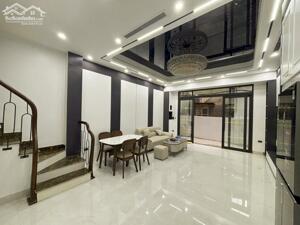 BÁN NHÀ VÕ CHÍ CÔNG- TÂY HỒ- 60M RA MẶT PHỐ- 5 TẦNG THANG MÁY- GẦN HỒ TÂY- 8.9 TỶ