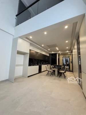 hot! ngọc khánh, vài bước ra phố, ba gác chạy, 20m ra ô tô, mới full nt, thang máy, sổ cc, 42m5t