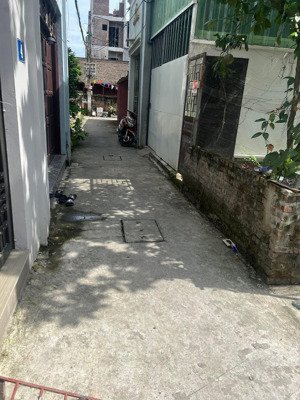 bán nhà cấp bốn gần ngay trường học lệ chi- gia lâm cực hiếm