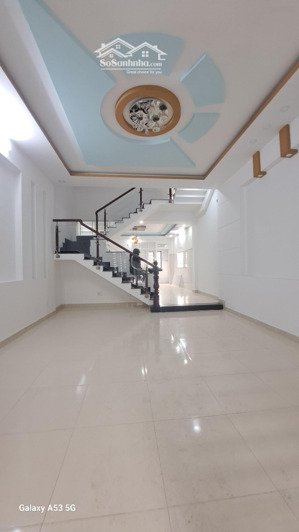 cho thuê nhà mới 5x20 nhà 3 lầu giá 12 triệu đường số 6, bình hưng hòa b, bình tân