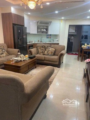 bán ch 2pn2wc 82m2 tòa golden park, 2 phạm văn bạch, gần công viên cầu giấy, căn góc full nội thất.