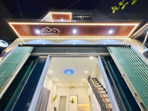 bán nhà chính chủ, sổ riêng, dt 32m2 ở hoàng văn thụ p4 tân bình