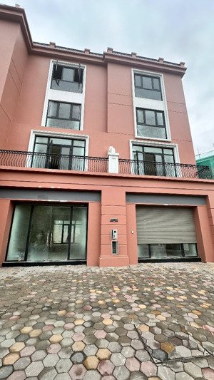 cho thuê tầng 1 căn góc tla giá rẻ như cho chỉ 7 triệu