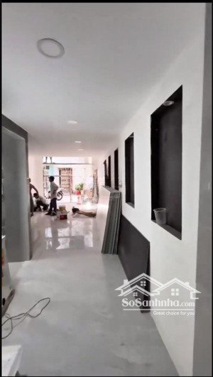 bán chung cư tầng trệt. dt 68m2 đường phù đổng thiên vương p.11 q.5