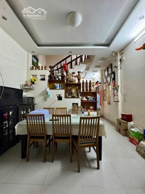 bán gấp trong tuần - bán nhà hoàng hoa thám 66.6m² - 3 tầng - 9 tỷ - 135.1 triệu/m²