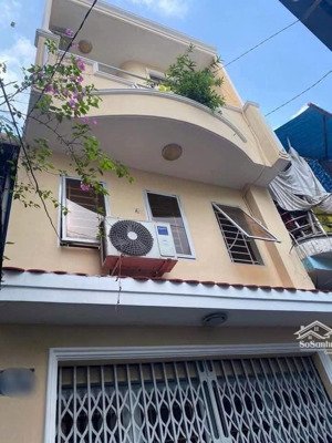 bình thạnh chợ bà chiểu 35m2 -4 tầng btct 5 pn chỉ 4.95 t chủ bá.n nhanh vị trí đẹp sât quận