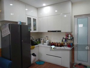 bán căn góc tòa n14 kđt định công. giá: 3.7 tỷ 2pn.