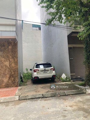 bán nhanh lô dịch vụ no05 trục thông, sát vườn hoa khu lk20ab dương nội, giá tốt. lh 