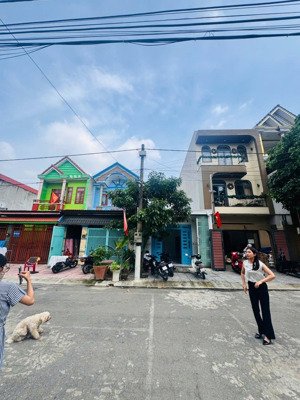 bán nhà riêng tại đông hòa, 4,6 tỷ, 100m2, view đẹp, giá siêu hời