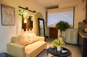 siêu phẩm homestay cầu giấy, 1 ngoặt ra phố, 12 phòng, 7 tầng thang máy. hàng hiếm bấm ngay !