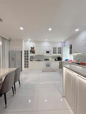 độc quyền - bán căn biệt thự đẹp nhất dự án mega ruby khang điền. dt 160m2 . full nội thất cao cấp