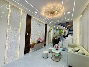 tân bình - hẻm xe hơi - 3 tầng mới cứng - nội thất lung linh - 3 ngủ 1p.thờ - đi sân bay 5 phút