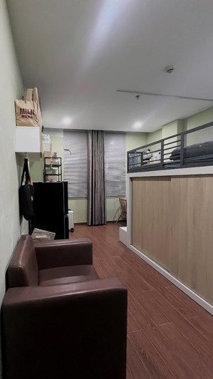 pass căn hộ dịch vụ sát bên sân bay ạ