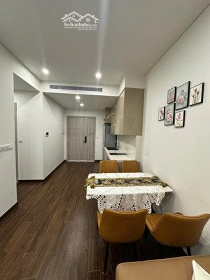 chị tôi bán căn 2n2 tòa mas a - hướng mát - 62m2 - đủ đồ cao cấp - có slot xe - sẵn sổ - giá 6,25tỷ