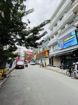 sản phẩm hiếm khu d2, bình thạnh cũ, nguyễn gia trí, 163m2 sàn, thu nhập 25tr/tháng