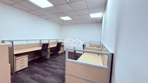 chính chủ cho thuê các văn phòng diện tích linh hoạt đã có sẵn nội thất tại phố duy tân - cầu giấy