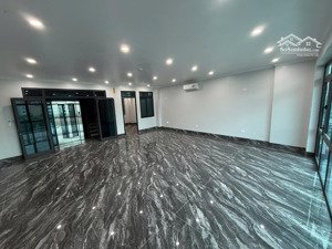 văn phòng 100m² hoàng văn thái giá chỉ 15 triệu/tháng không gian rộng giá siêu tốt!