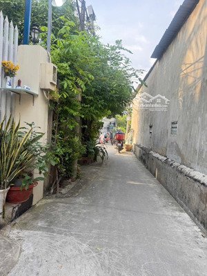 nhà cấp 4 đường tô ngọc vân 170m2 gần chợ tam hà bv thủ đức sổ hồng riêng chỉ 40tr/m2