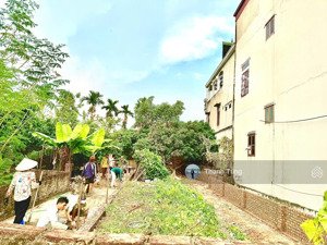 xã tiên dương- cổ dương căn góc 2 mặt tiền oto đỗ cửa dt 162m mt 5,7m chia ba được, giá 73tr/m