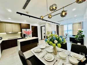 bán gấp! d''capitale cầu giấy căn hộ 3pn 98m² toà c6, giá chỉ 14 tỷ. căn góc view hồ