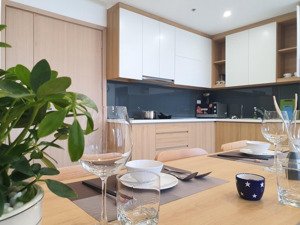 cho thuê căn hộ 3 phòng ngủ minato view siêu đỉnh, đón nắng tạo không gian ấm cúng. lh: 