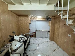 lô góc, 20m ra đường ôtô, bạch mai, 20m2x4 tầng chẵn 3 tỷ có tl