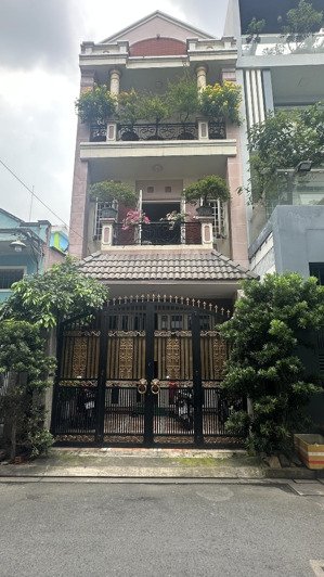 bán biệt thự 118m2 - tân phú - đường 8m - xe hơi vào nhà - ngay tân sơn nhì - diệp minh châu.