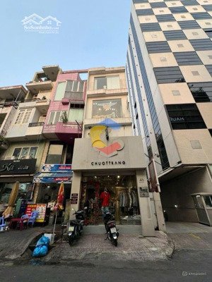 vip. nhà 2 mặt tiền nguyễn văn tráng.phường bến thành,quận 1,dt: 9x16m 4 tầng hđt: 150tr giá: 55tỷ