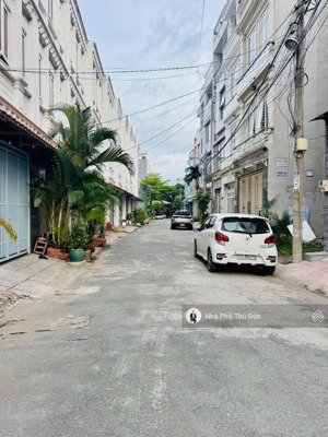 nhà 3 tầng siêu đẹp - nguyễn duy trinh - kdc đồng bộ vip phú hữu - ôtô ngủ trong nhà