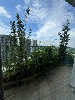 bán căn hộ 73m² view đảo sol forest ecopark giá 5,5 tỷ. lh: 