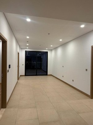 hot. bán chung cư lancaster luminaire. 153m2, 3 ngủ 3wc, nội thất cơ bản. giá 20 tỷ. 