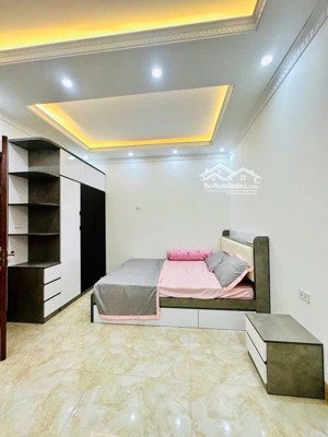 siêu vip phố cổ ngọc lâm, long biên. 6 tầng thang máy, cách 1 nhà ra mặt phố, hồ tai trâu.