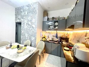 bán nhà mới- thoáng mát- vào ở ngay