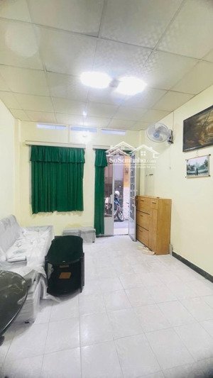 7tỷ5-trần hưng đạo 30m - 4 tầng nở hậu ngang 3.5 x 9m2 - hẻm thông - vị trí trung tâm