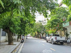 bán đất hoàng cầu đống đa, 128m2 mặt tiền rộng, mặt đường ô tô tránh ngay hông quận ủy 38 tỷ