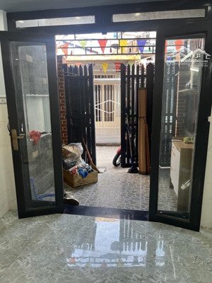 nhà xinh giá mềm trung tâm thủ đức, 2 tầng btct, diện tích 32m2