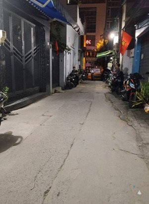 hẽm xe hơi 6m thông phan anh ,trần thị báo ,tô hiệu ,3 tầng 8o m2 , gồm 8. pn dòng tiền ổn định