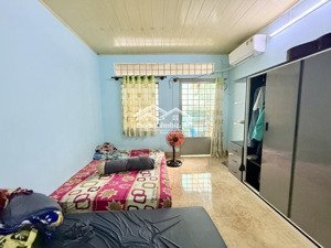 bình thạnh - gần chợ bà chiểu - hẻm 4.5m thông rạch xuyên tâm nhà 2 tầng giá tốt