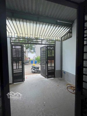 5.5 triệu/tháng - nhà 2pn2wc hẻm 8m thông đường số 1, p.long trường