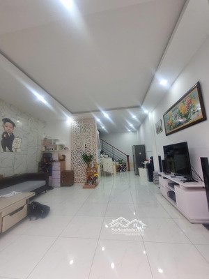 khu vip bình thạnh - nhà đẹp 3 tầng hoàng hoa thám 60m2 - (5m 11m) - 3pn - sổ nở hậu - giá 6.5 tỷ
