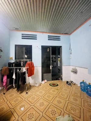 bán nhà riêng 4,8 tỷ, 78 m2 ngang 5m cách lã xuân oai 20m- gần khu cnc