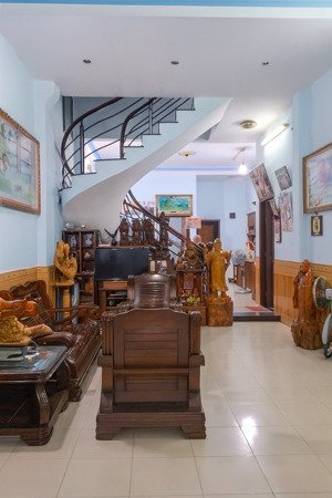 mặt tiền kinh doanh đỉnh 100m2 có vỉa hè không lộ giới phường 15 tân bình nhỉnh 12 tỷ