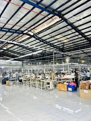 mặt tiền quốc lộ 1a - xưởng + văn phòng - rộng 1300m2, (17x77)m, 3tầng - 1 đời chủ - hơn 35 triệu/m