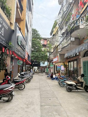 bán nhà ao sen hà đông dt 37/40m x 4t x mt 4m giá 18,2 tỷ có thương lượng