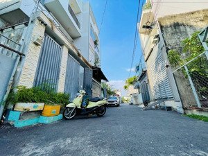 bán đất tặng 4 phòng trọ _ 102m2 _ngang 6m đs 11 trường thọ _hệ số xây dựng cao- giá chỉ 7,65 tỷ