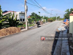 - mặt đường thôn tân phong - nơi nóng nhất lúc này