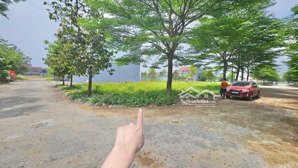 lô góc tecco nghi kim.129m2 chỉ nhỉnh 4 tỷ. bán kính 300m là ủy ban, trường học, công an, quân đội.